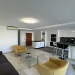 Charming 2 , 52 M2, Very Spacious, Bright And Near Sea Martinez Apartmán